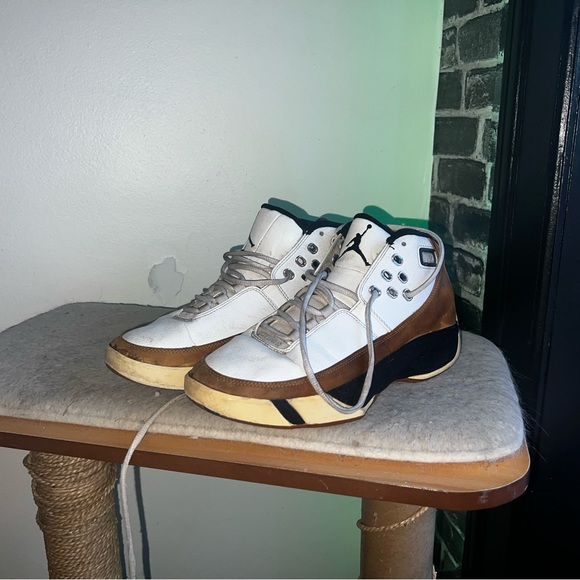 Vintage Jordan size 8.5 M good condition - Picture 2 of 3